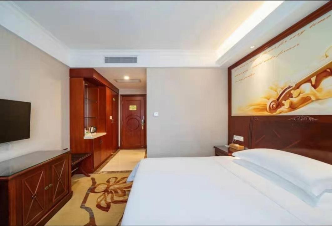 Vienna Hotel Dongguan Liaobu Road Exterior photo