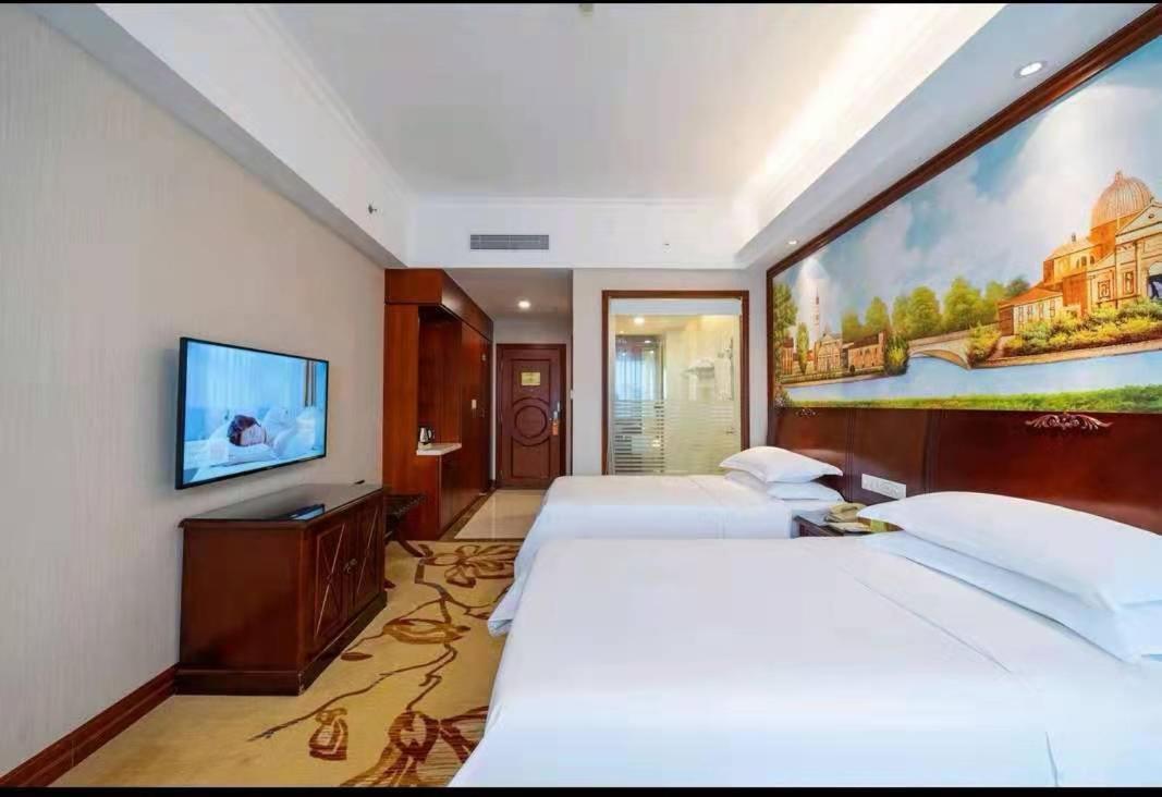 Vienna Hotel Dongguan Liaobu Road Exterior photo