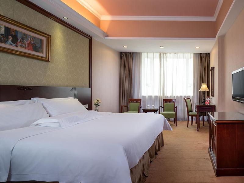 Vienna Hotel Dongguan Liaobu Road Exterior photo